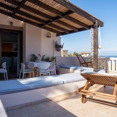 Modern Villas With Gardens And Stunning Views ليغاريا المظهر الخارجي الصورة
