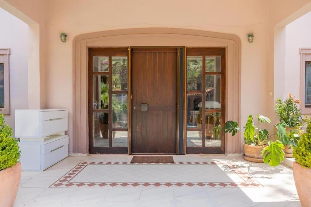Modern Villas With Gardens And Stunning Views ليغاريا المظهر الخارجي الصورة